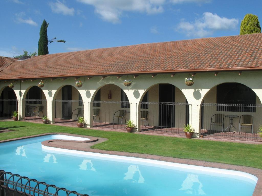Captains Quarters Motor Inn Cambridge Exteriér fotografie